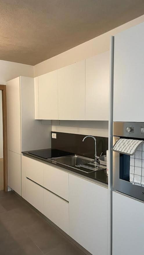 Api Tenna Apartments Glicine 1 المظهر الخارجي الصورة